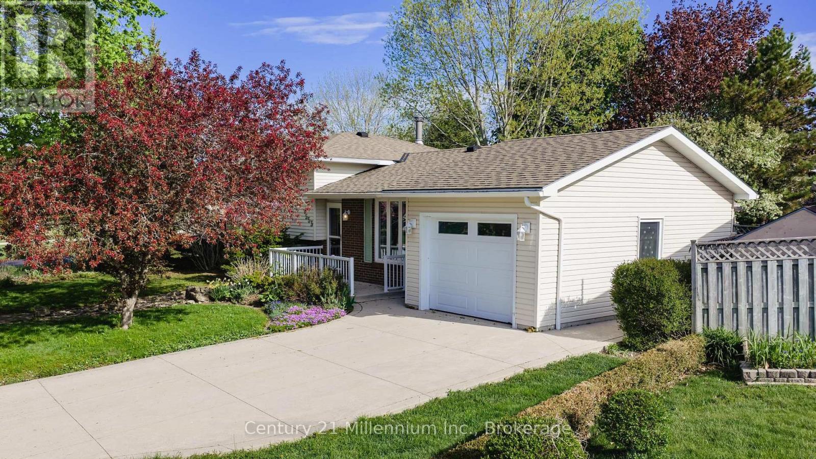 553 Scott Street, Kincardine, Ontario N2Z 1V2 - Photo 3 - X13169166