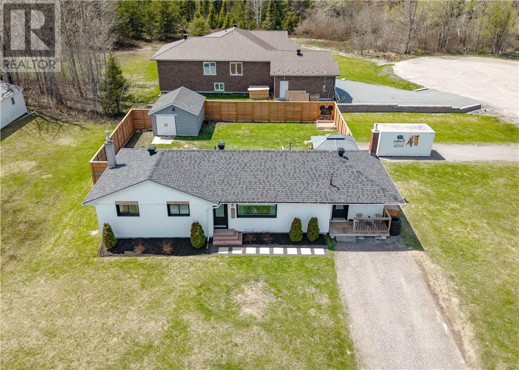 3977 Wayne Crescent, Val Caron, Ontario  P3N 1J6 - Photo 3 - 2128014