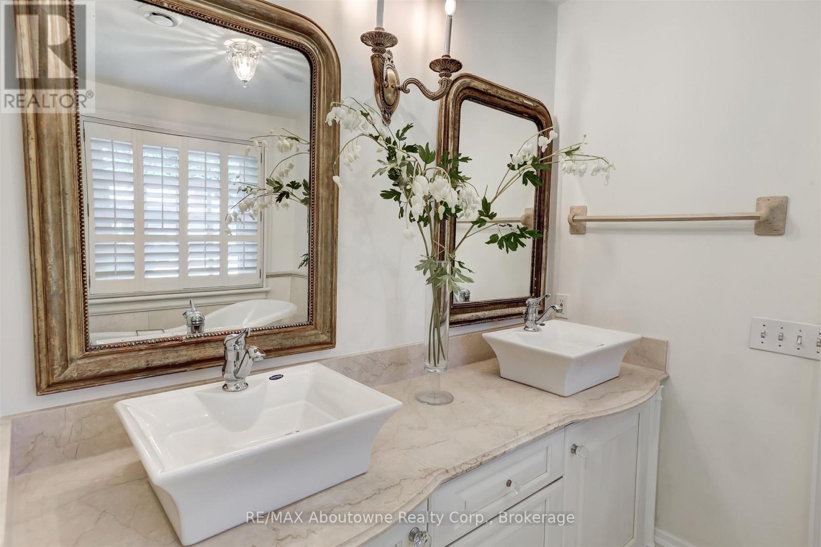 317 Gloucester Avenue, Oakville, Ontario  L6J 3W8 - Photo 34 - W13160262
