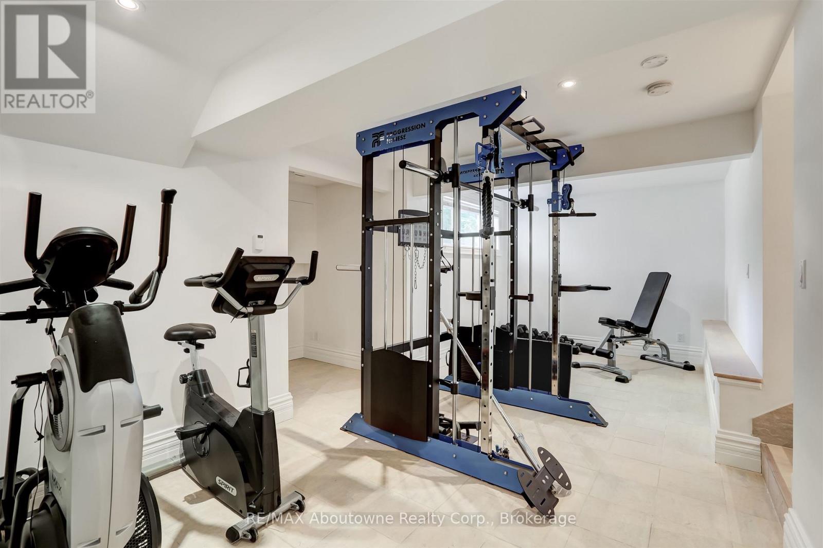 317 Gloucester Avenue, Oakville, Ontario  L6J 3W8 - Photo 42 - W13160262