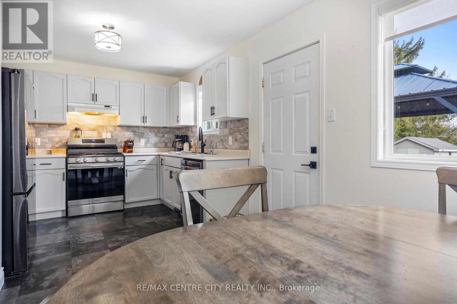 2623 Avon Drive, Malahide, Ontario  N0L 1B0 - Photo 6 - X13169054