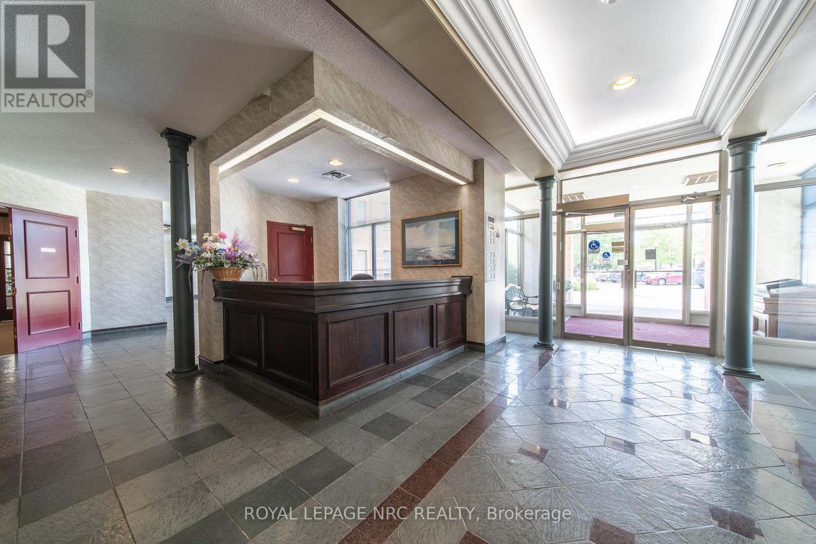 418 - 8111 Forest Glen Drive, Niagara Falls, Ontario  L2H 2Y7 - Photo 2 - X13122462