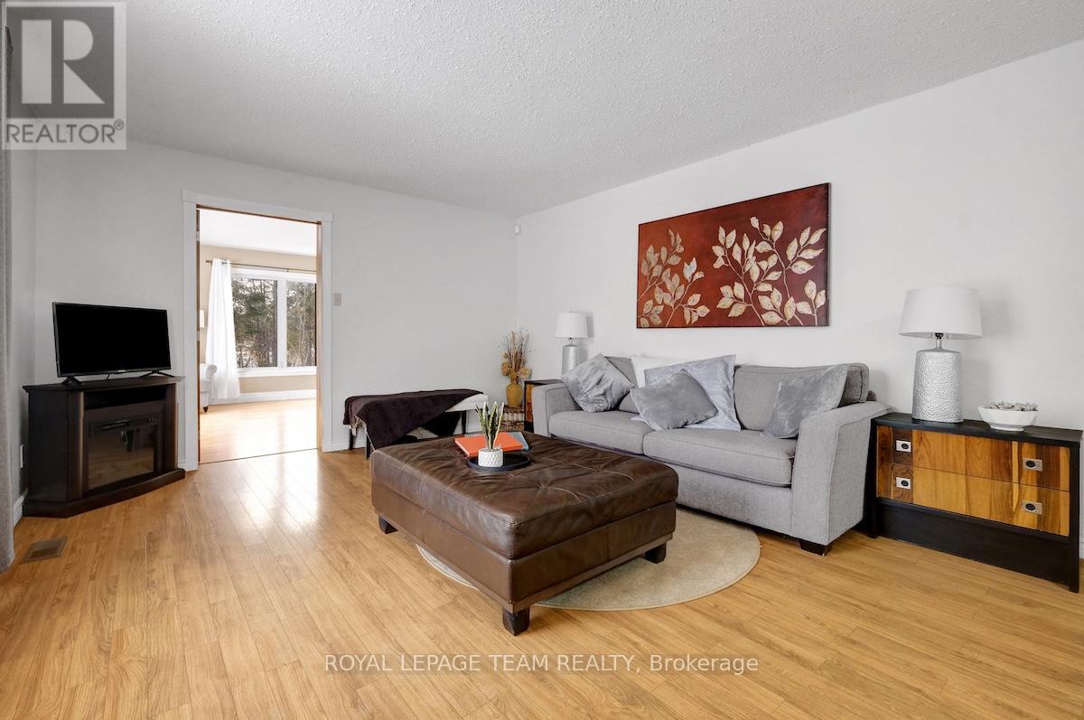 13025 Mackenzie Road, South Dundas, Ontario K0C 1H0 - Photo 8 - X13169024