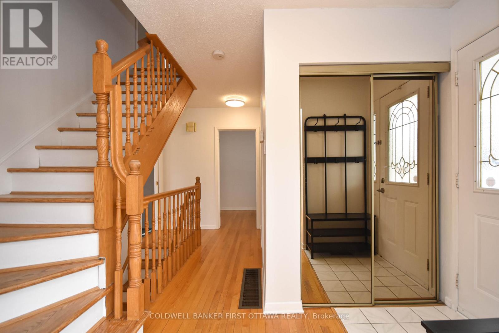 2061 Balharrie Avenue, Ottawa, Ontario  K1G 1G2 - Photo 5 - X13169164