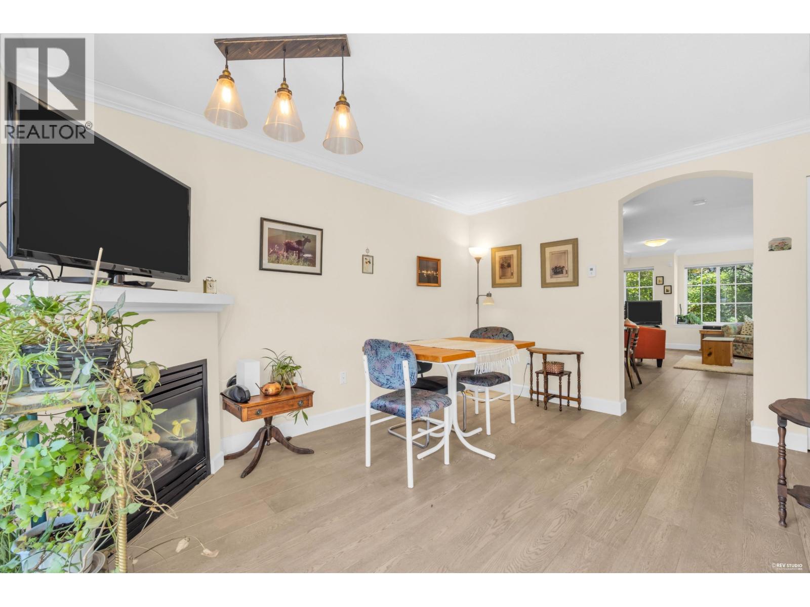 3302 Noel Drive, Burnaby, British Columbia  V3J 1J8 - Photo 14 - R3127288
