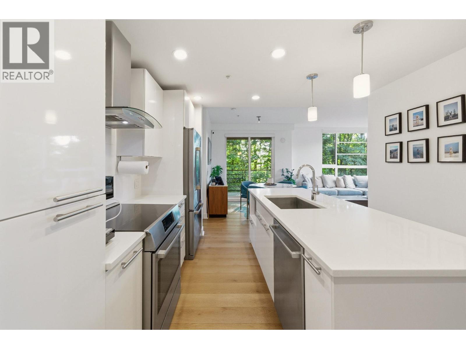 307 733 W 3rd Street, North Vancouver, British Columbia  V7M 0C8 - Photo 11 - R3127292