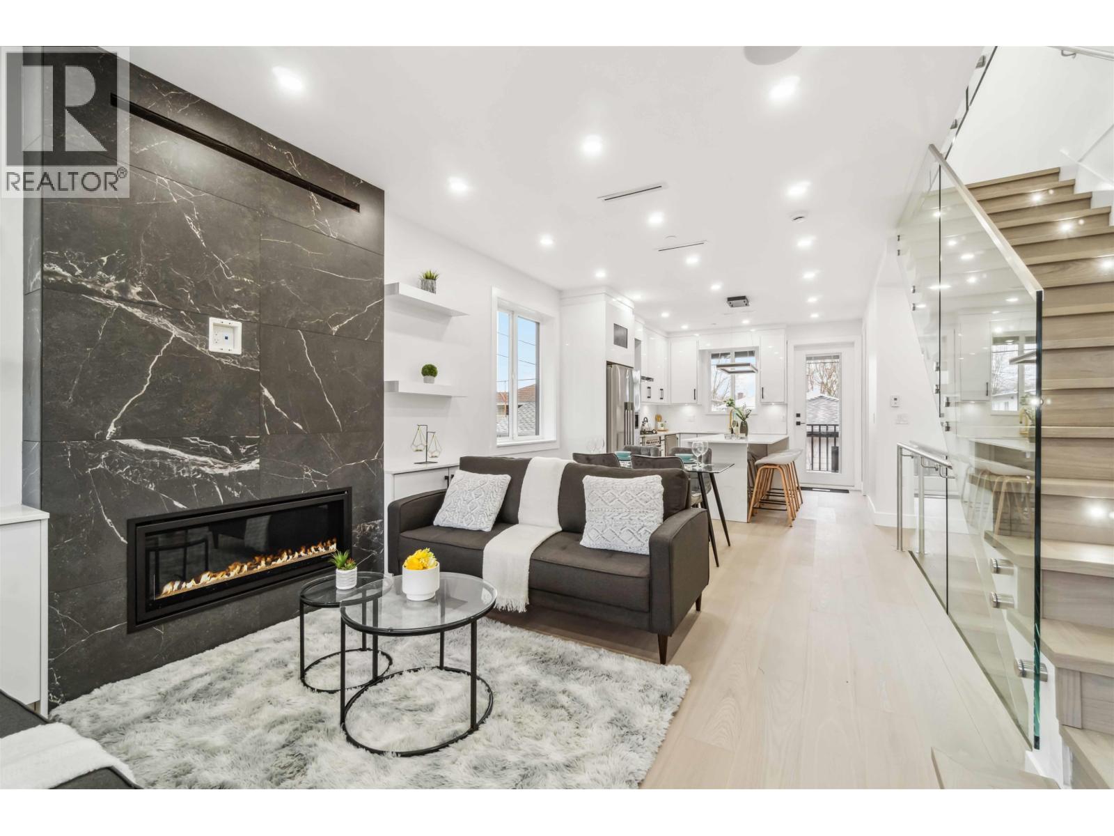 1 5737 Clarendon Street, Vancouver, British Columbia  V5R 3K4 - Photo 4 - R3127297
