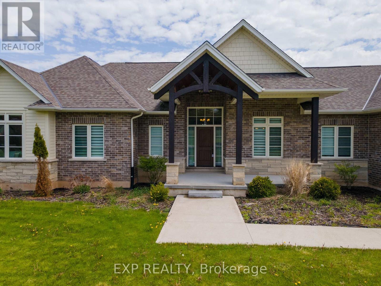 911 Wyldewood Road, Port Colborne, Ontario  L0S 1R0 - Photo 3 - X13169114