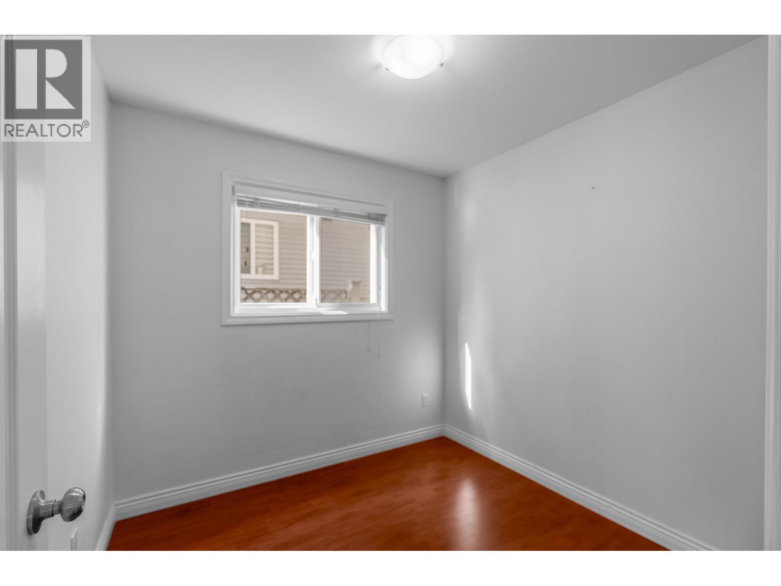Lower 5227 Norfolk Street, Burnaby, British Columbia  V5G 1G3 - Photo 8 - R3127264