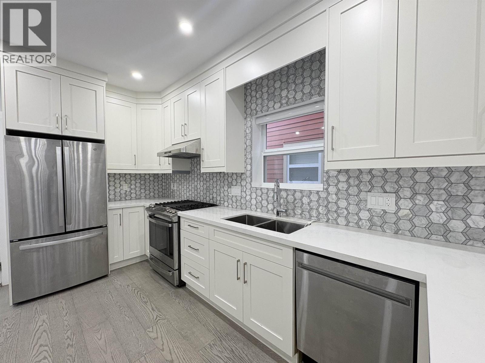 4990 Moss Street, Vancouver, British Columbia  V5R 3T4 - Photo 11 - R3127275