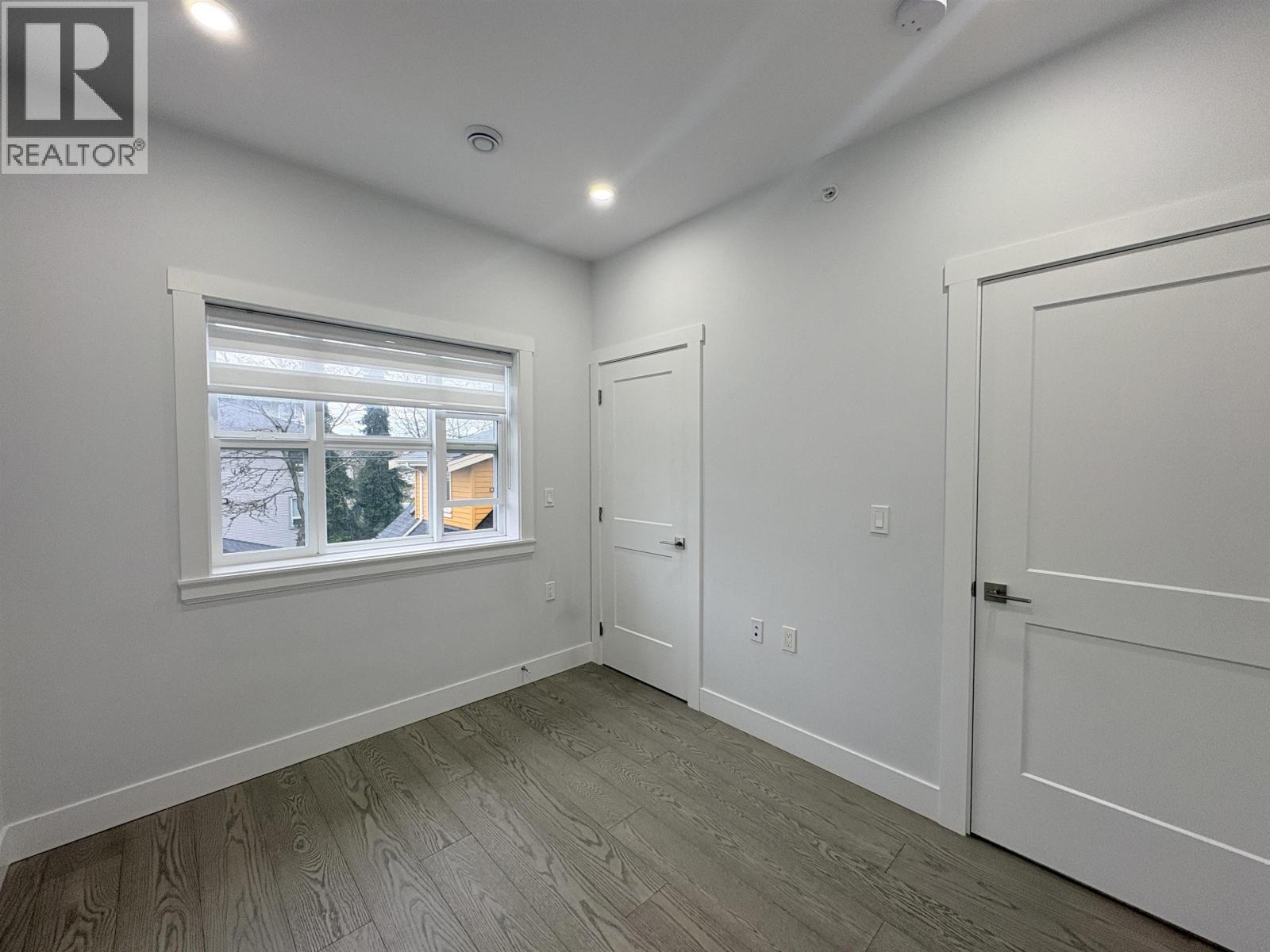 4990 Moss Street, Vancouver, British Columbia  V5R 3T4 - Photo 3 - R3127275