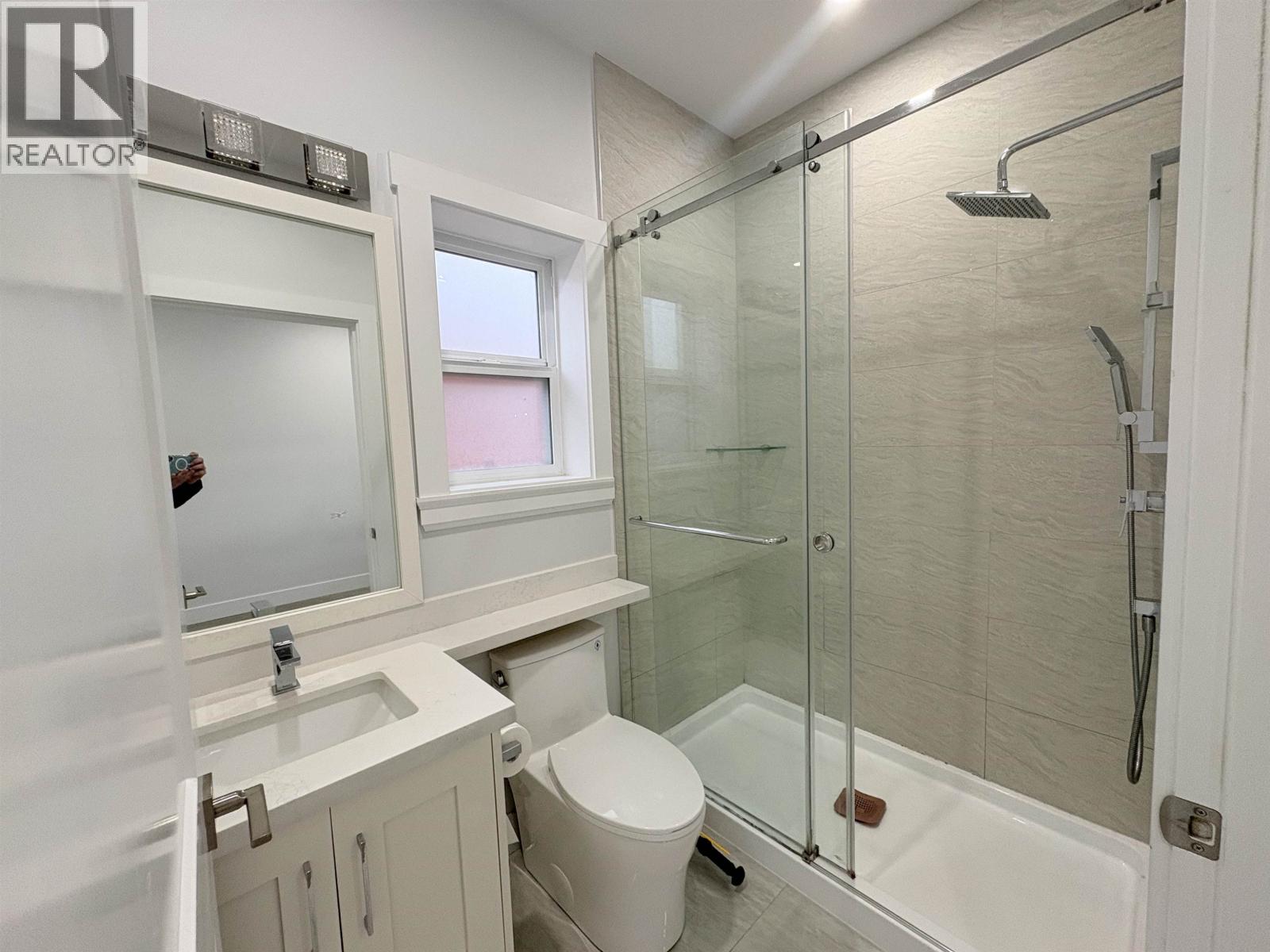 4990 Moss Street, Vancouver, British Columbia  V5R 3T4 - Photo 5 - R3127275