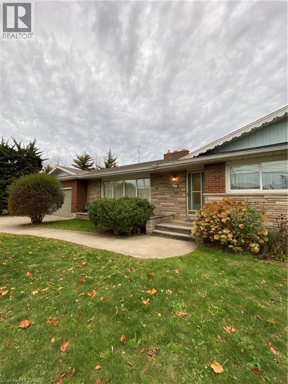 232 Mcneilly Road, Stoney Creek, Ontario  L8E 5H9 - Photo 2 - 40792368