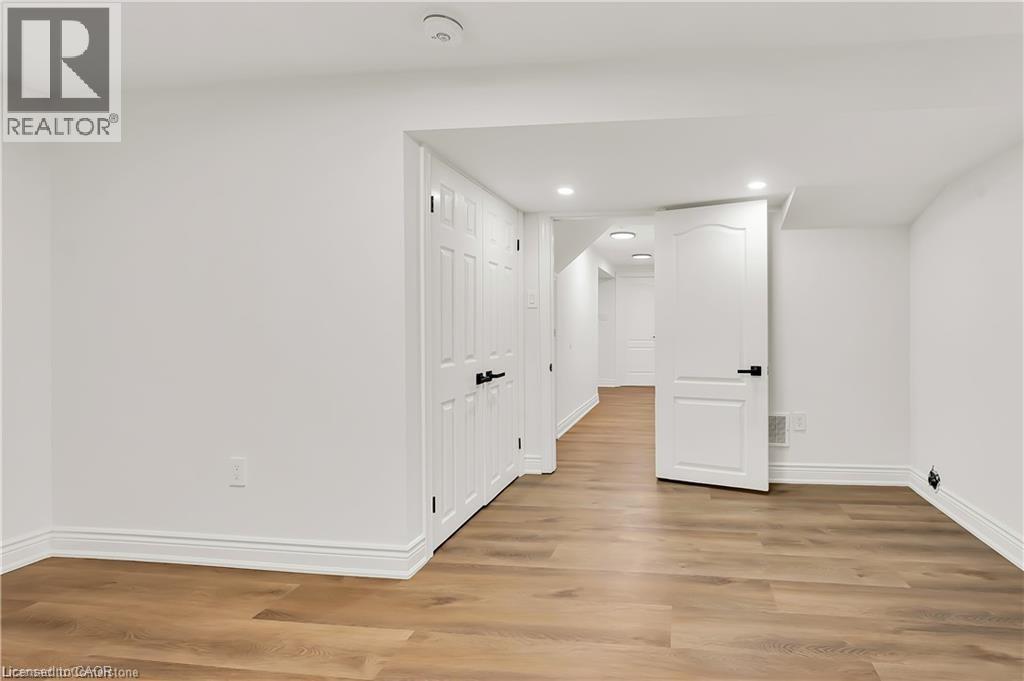 3608 Cherrington Crescent Unit# Lower Level, Mississauga, Ontario  L5L 5C4 - Photo 11 - 40832804