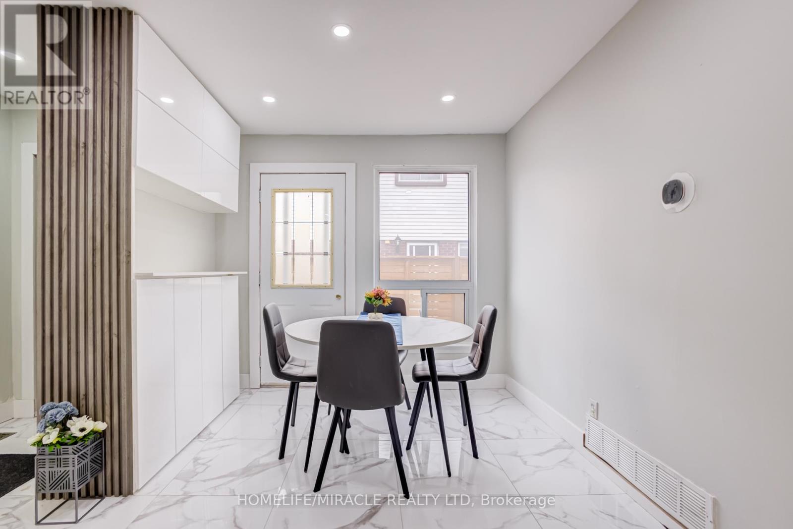 122 Ormond Drive, Oshawa, Ontario  L1G 6T4 - Photo 8 - E13110868