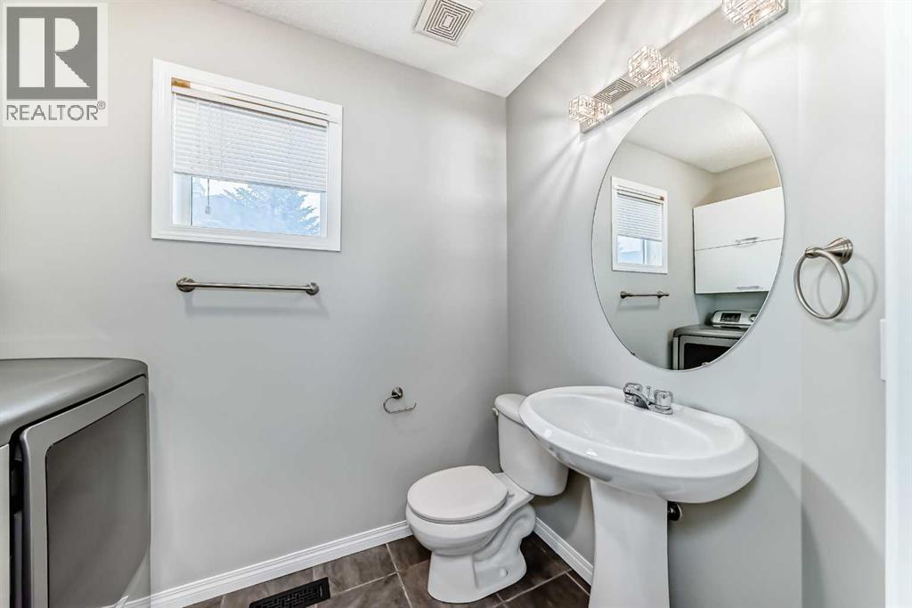 17 Copperfield Court SE, Calgary, Alberta  T2Z 4Z3 - Photo 16 - A2302063