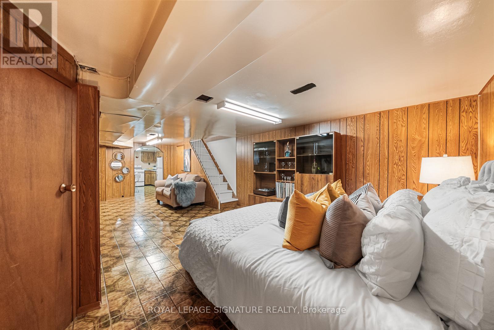 387 Bartlett Avenue N, Toronto, Ontario  M6H 3G8 - Photo 23 - W13143548