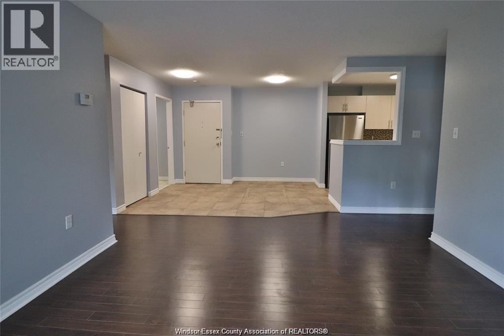 3000 Sandwich Street Unit# 201, Windsor, Ontario  N9C 4G3 - Photo 13 - 26012006