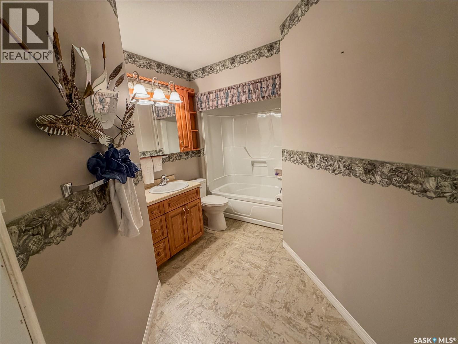 52 Russell Drive, Yorkton, Saskatchewan  S3N 3W2 - Photo 13 - SK037000