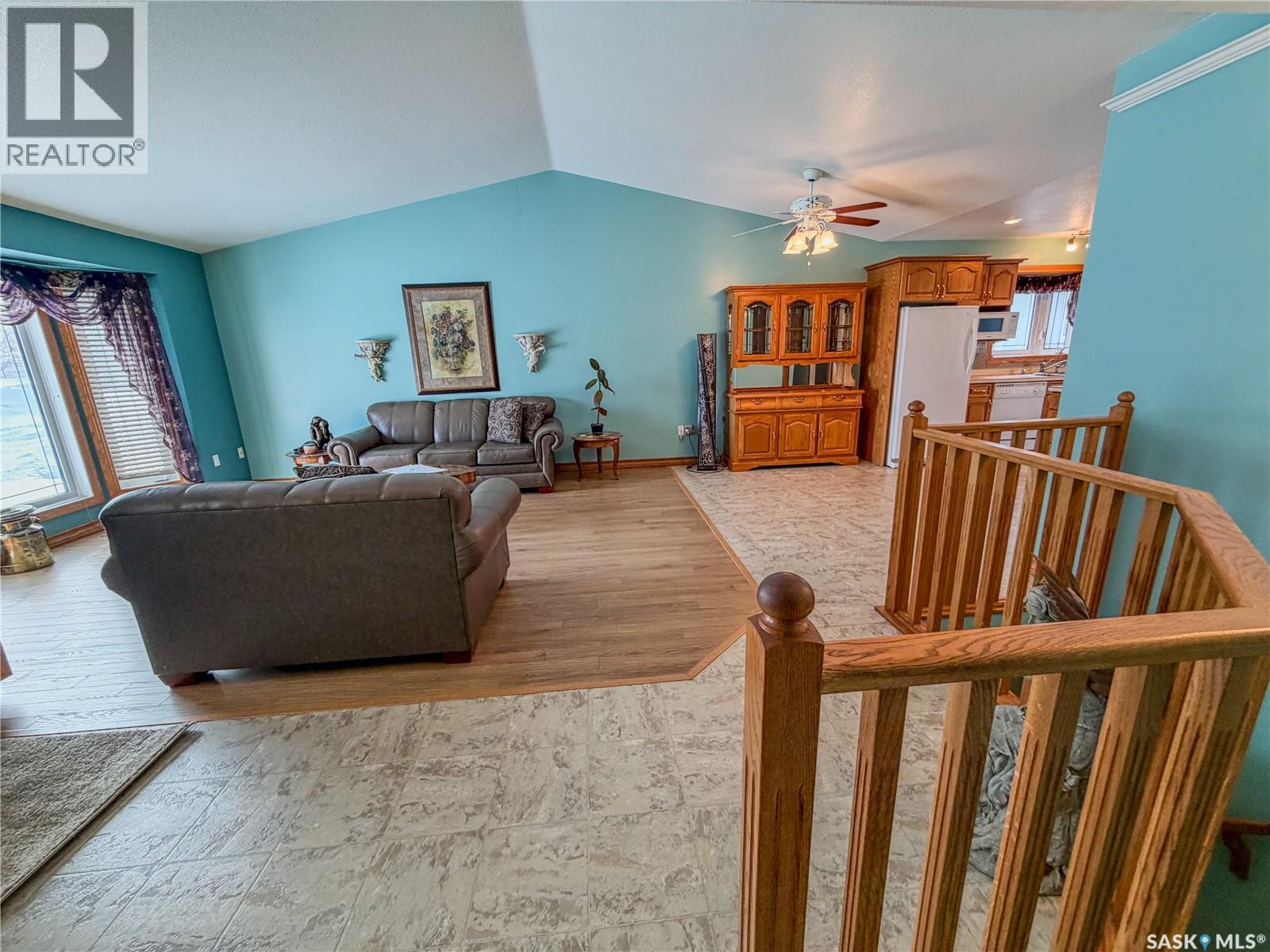 52 Russell Drive, Yorkton, Saskatchewan  S3N 3W2 - Photo 15 - SK037000