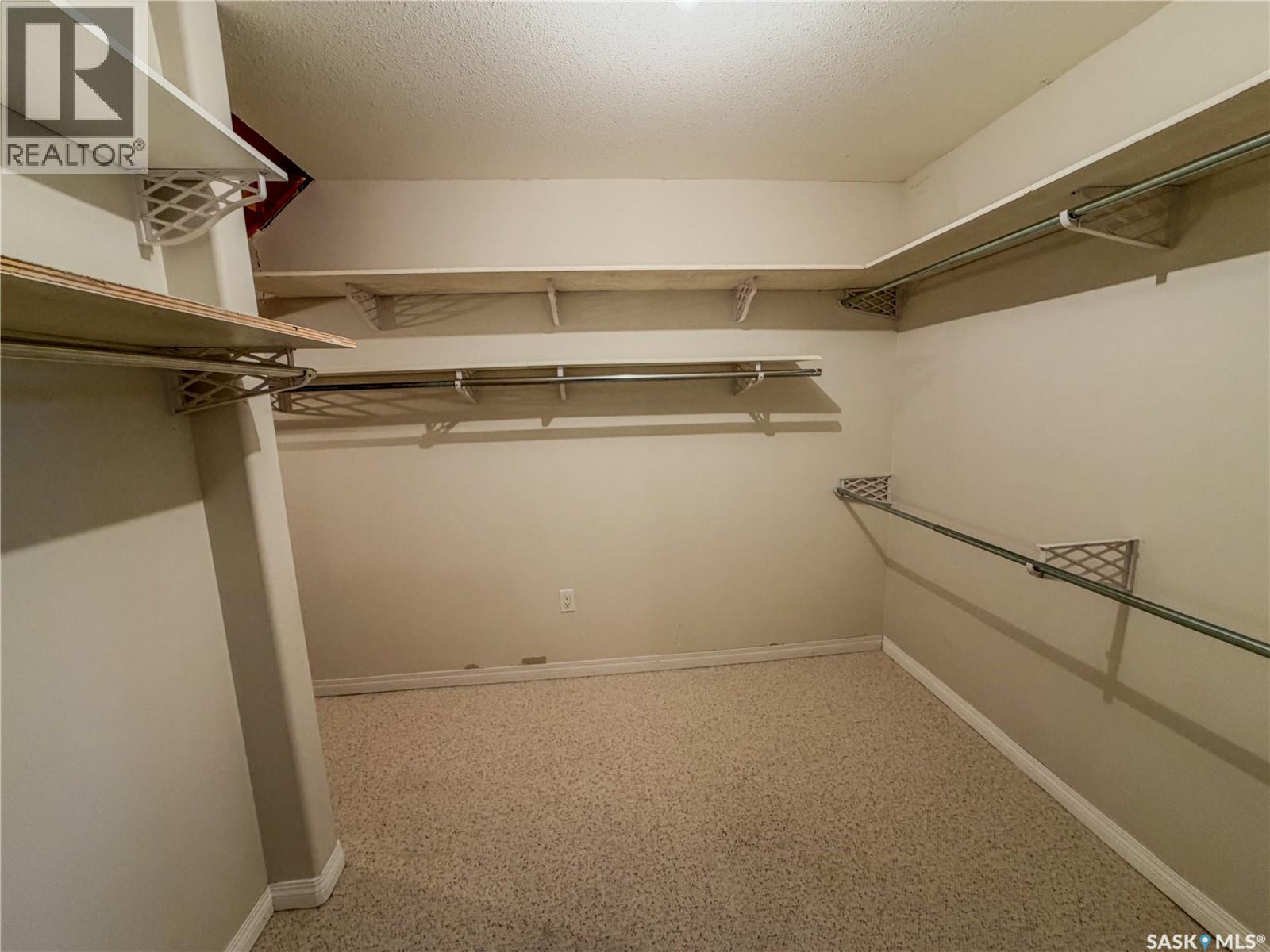 52 Russell Drive, Yorkton, Saskatchewan  S3N 3W2 - Photo 22 - SK037000