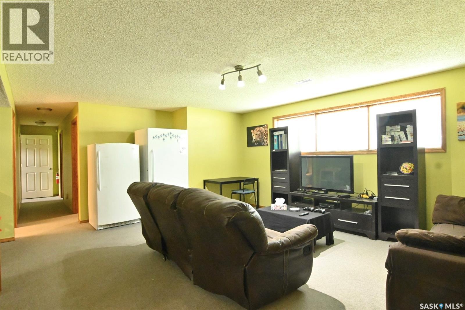 311 Walter Scott Avenue, Hanley, Saskatchewan  S0G 2E0 - Photo 16 - SK036997