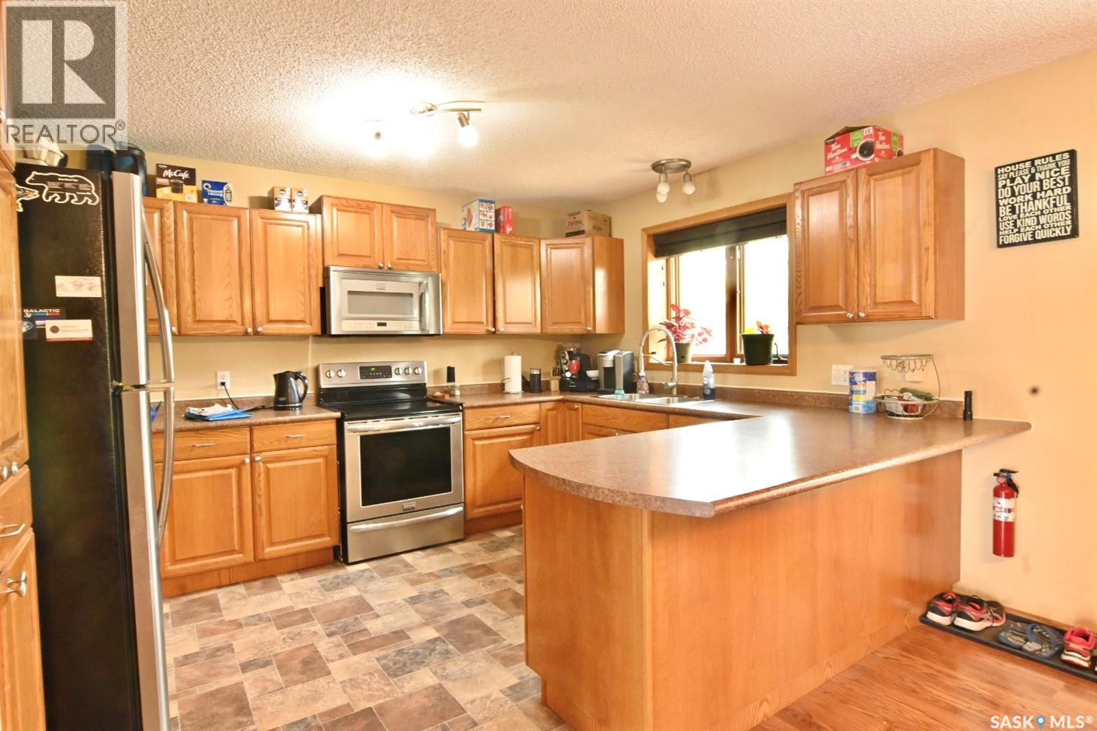 311 Walter Scott Avenue, Hanley, Saskatchewan  S0G 2E0 - Photo 2 - SK036997