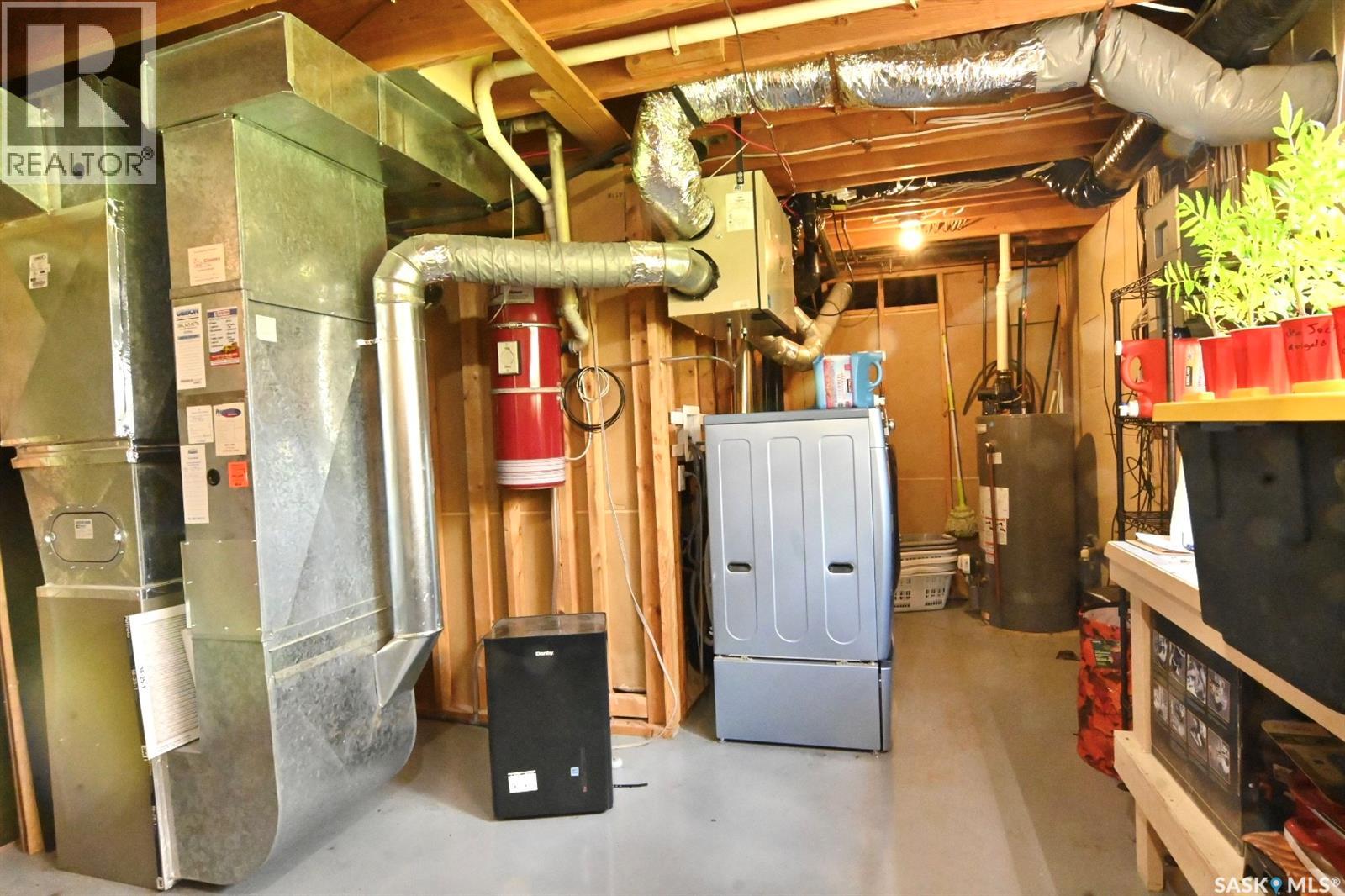 311 Walter Scott Avenue, Hanley, Saskatchewan  S0G 2E0 - Photo 21 - SK036997