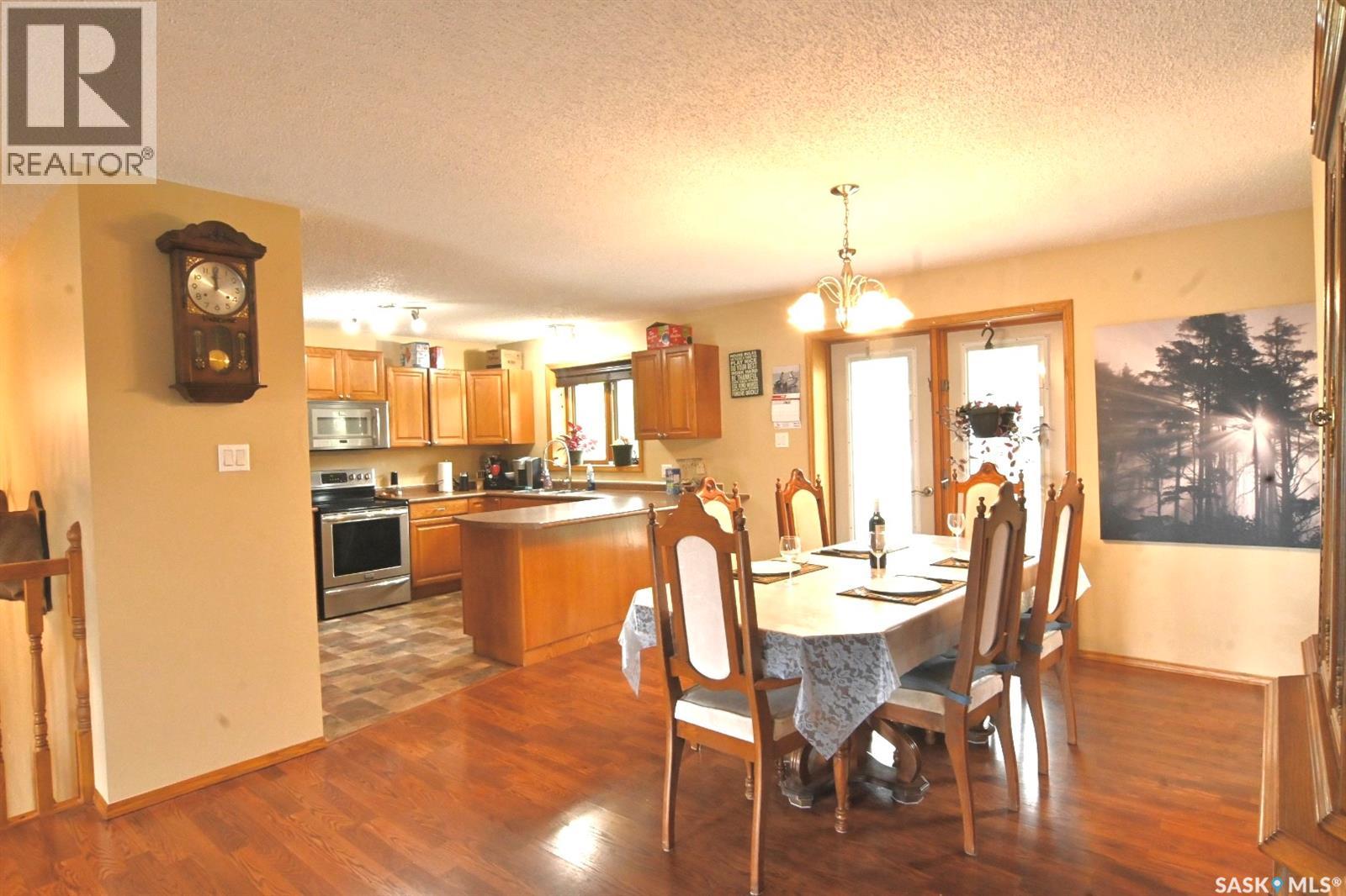 311 Walter Scott Avenue, Hanley, Saskatchewan  S0G 2E0 - Photo 4 - SK036997