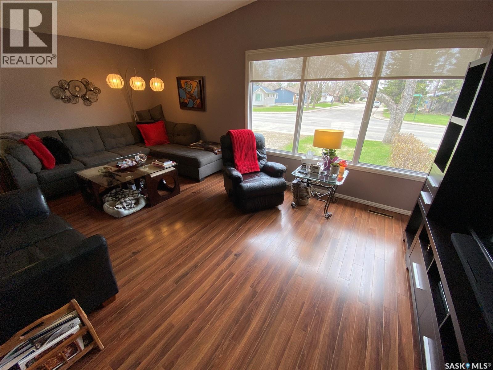 2 544 Circlebrooke Drive, Yorkton, Saskatchewan  S3N 2T4 - Photo 4 - SK036773