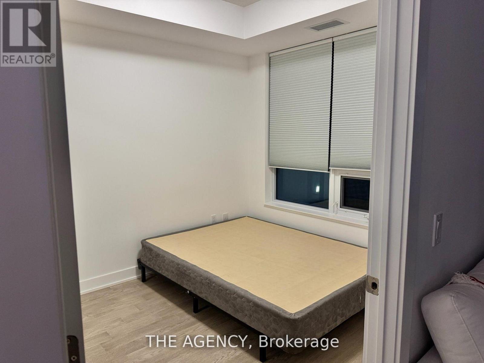 305 - 2 Teagarden Court, Toronto, Ontario  M2N 0L6 - Photo 1 - C13168996