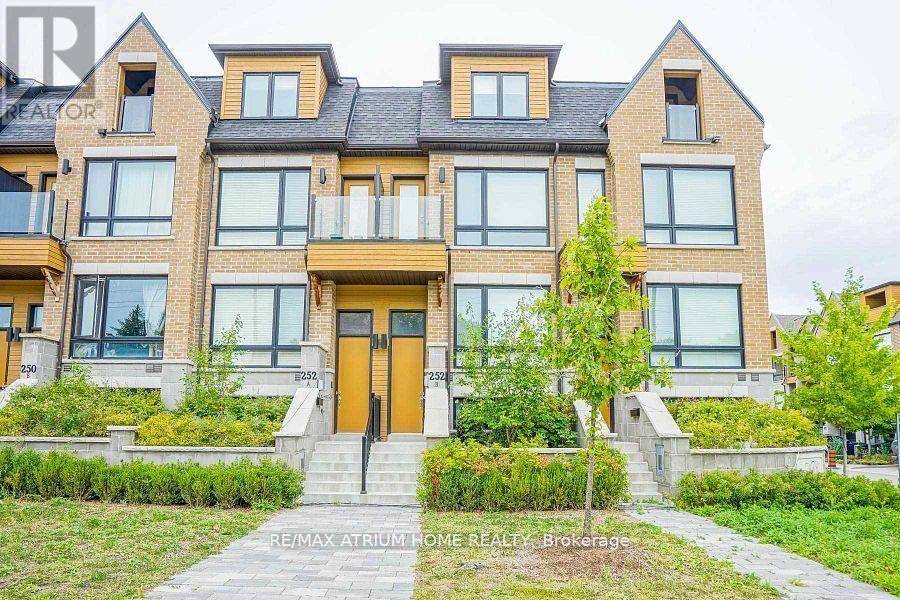 252b Finch Avenue E, Toronto, Ontario  M2N 0K3 - Photo 1 - C13168998