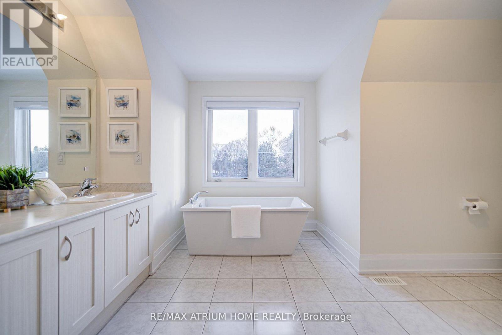252b Finch Avenue E, Toronto, Ontario  M2N 0K3 - Photo 18 - C13168998