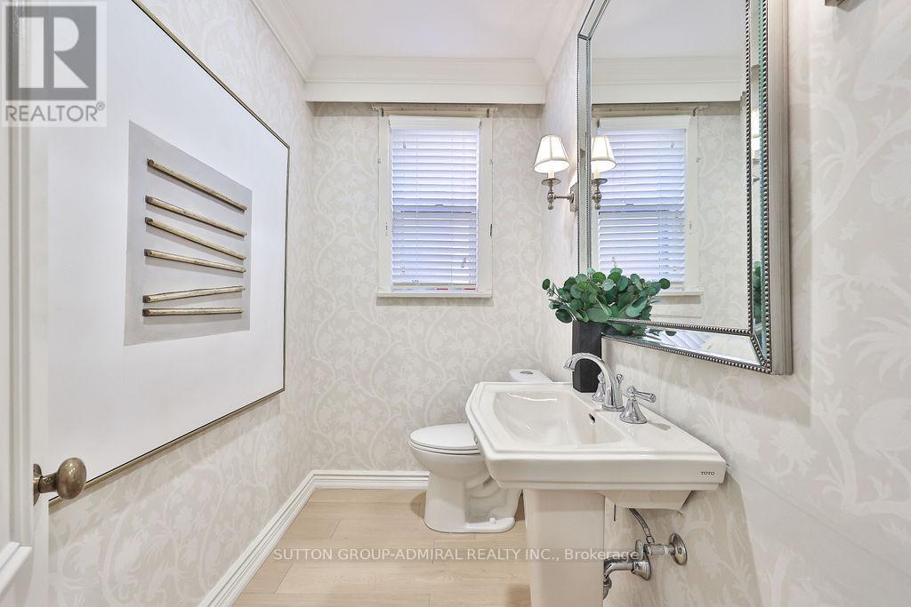254 Forest Hill Road, Toronto, Ontario  M5P 2N5 - Photo 23 - C13169036