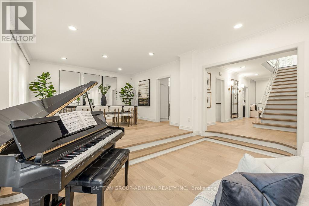 254 Forest Hill Road, Toronto, Ontario  M5P 2N5 - Photo 4 - C13169036
