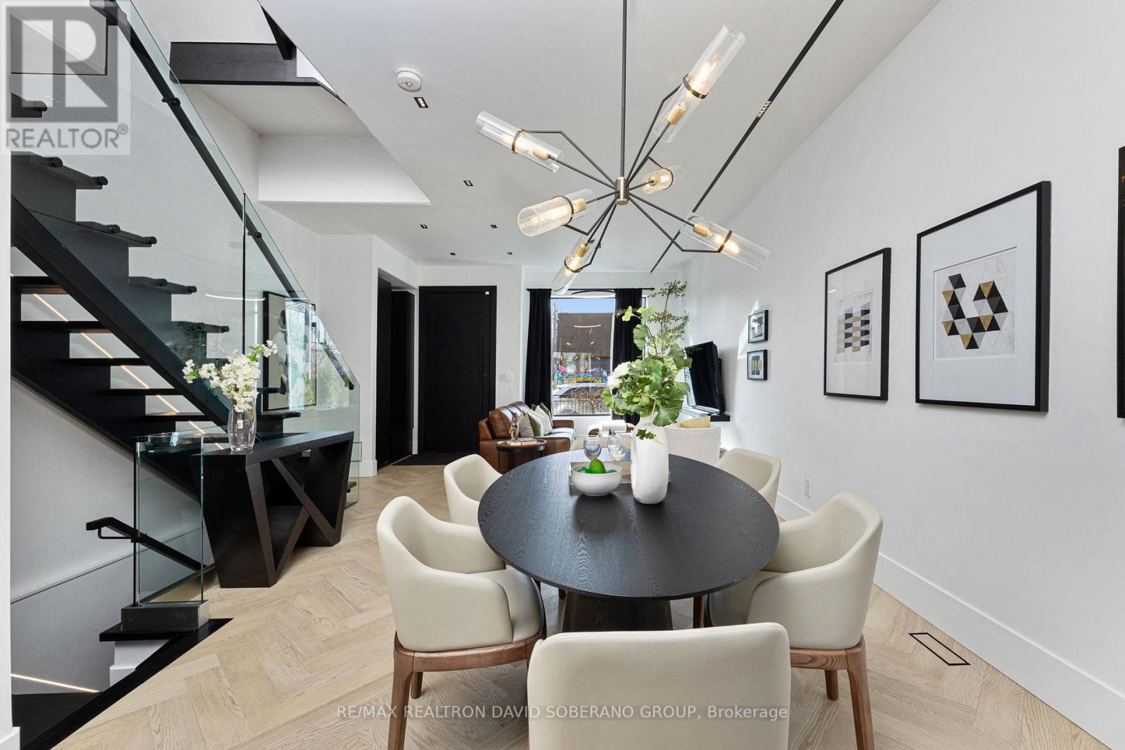 102 Ulster Street, Toronto, Ontario  M5S 1G1 - Photo 11 - C13169066