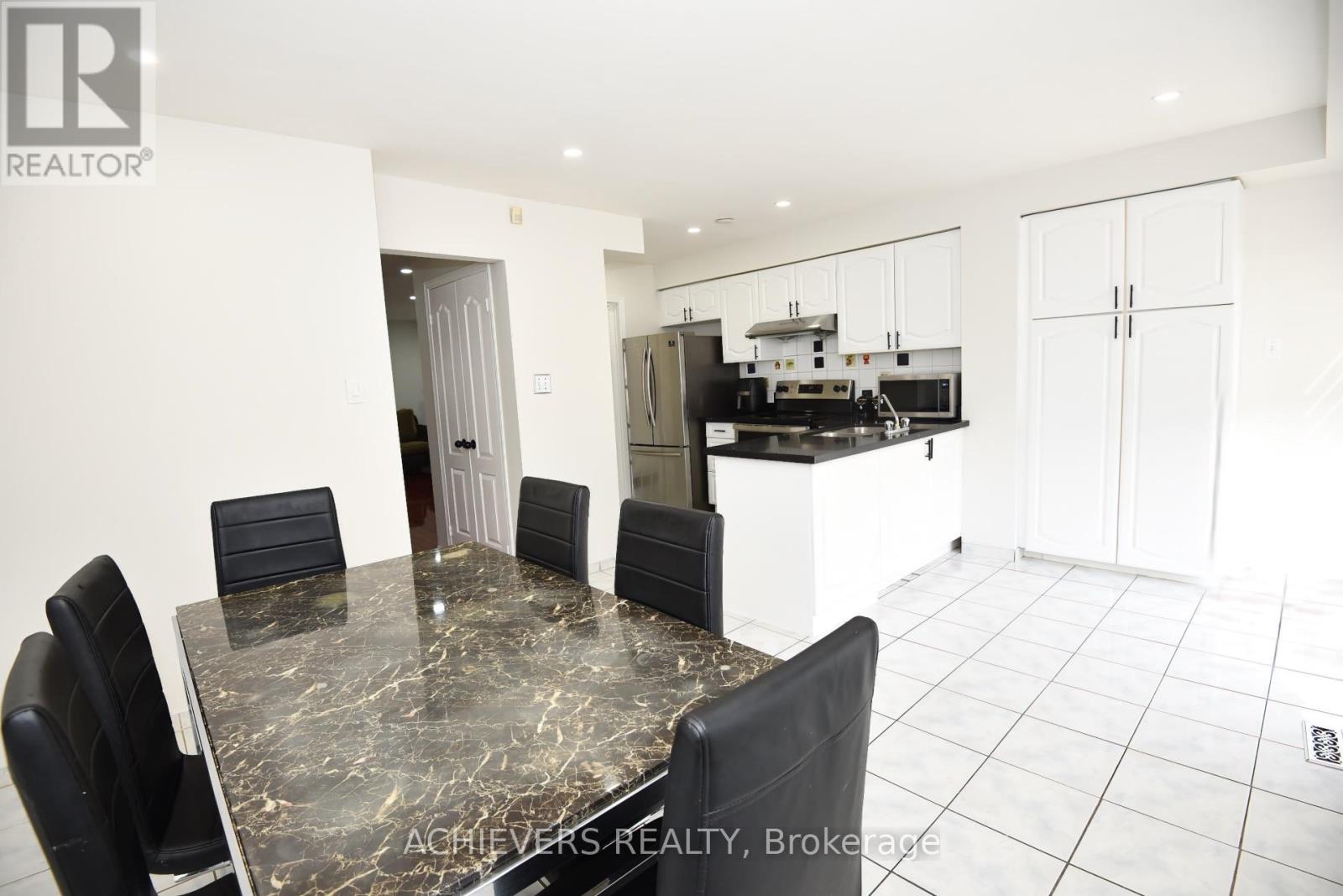 10 Gramercy Square, Toronto, Ontario  M1X 1S5 - Photo 13 - E13169022