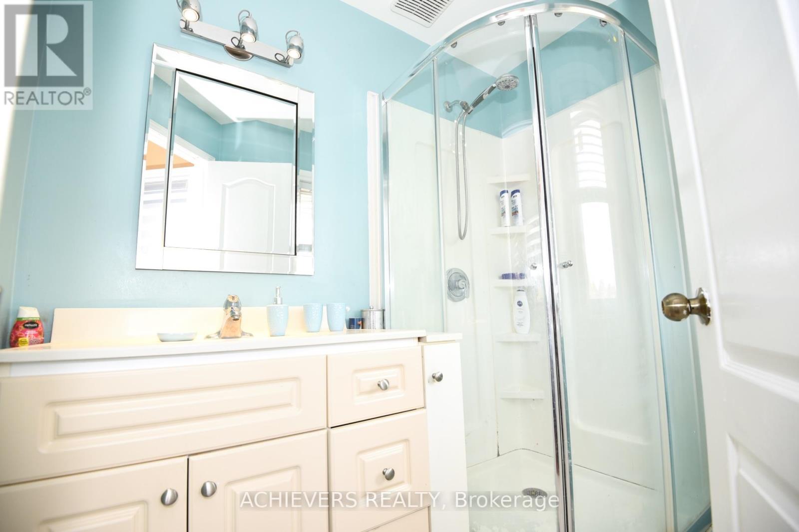 10 Gramercy Square, Toronto, Ontario  M1X 1S5 - Photo 22 - E13169022