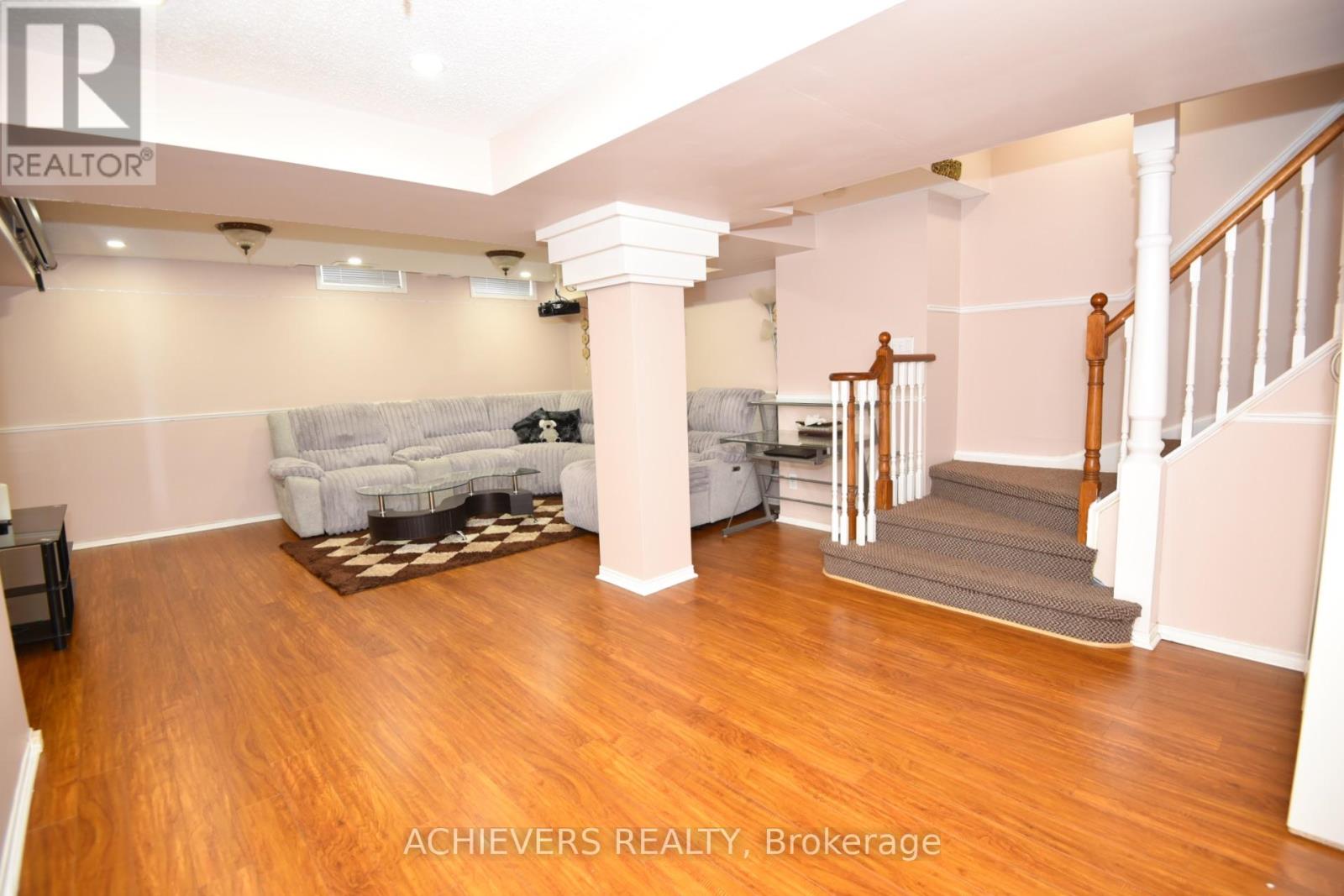 10 Gramercy Square, Toronto, Ontario  M1X 1S5 - Photo 32 - E13169022