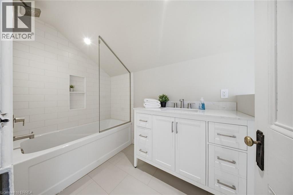 61 William Street, Brantford, Ontario  N3T 3K6 - Photo 24 - 40831491