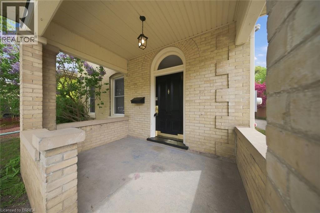 61 William Street, Brantford, Ontario  N3T 3K6 - Photo 2 - 40831491