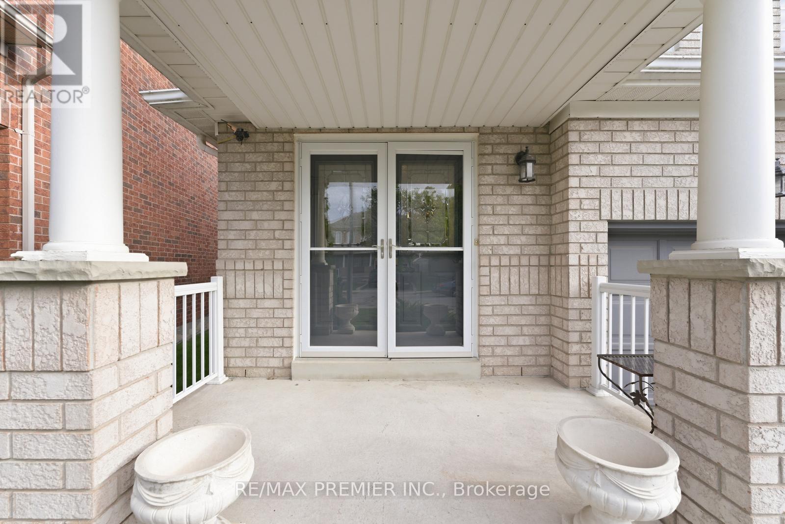73 Mondavi Road, Vaughan, Ontario  L4H 1L8 - Photo 4 - N13169020
