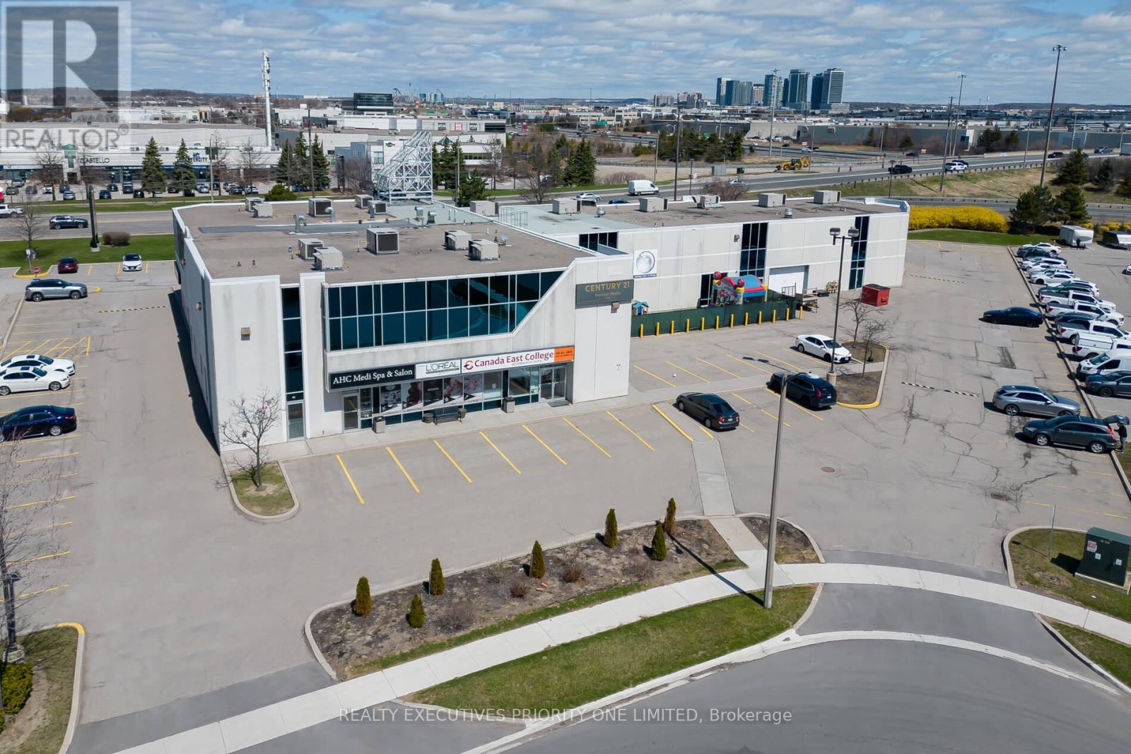 14 - 661 CHRISLEA ROAD, Vaughan, Ontario