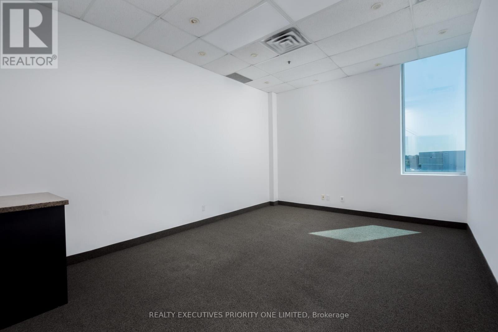 14 - 661 Chrislea Road, Vaughan, Ontario  L4L 0C4 - Photo 10 - N13169132