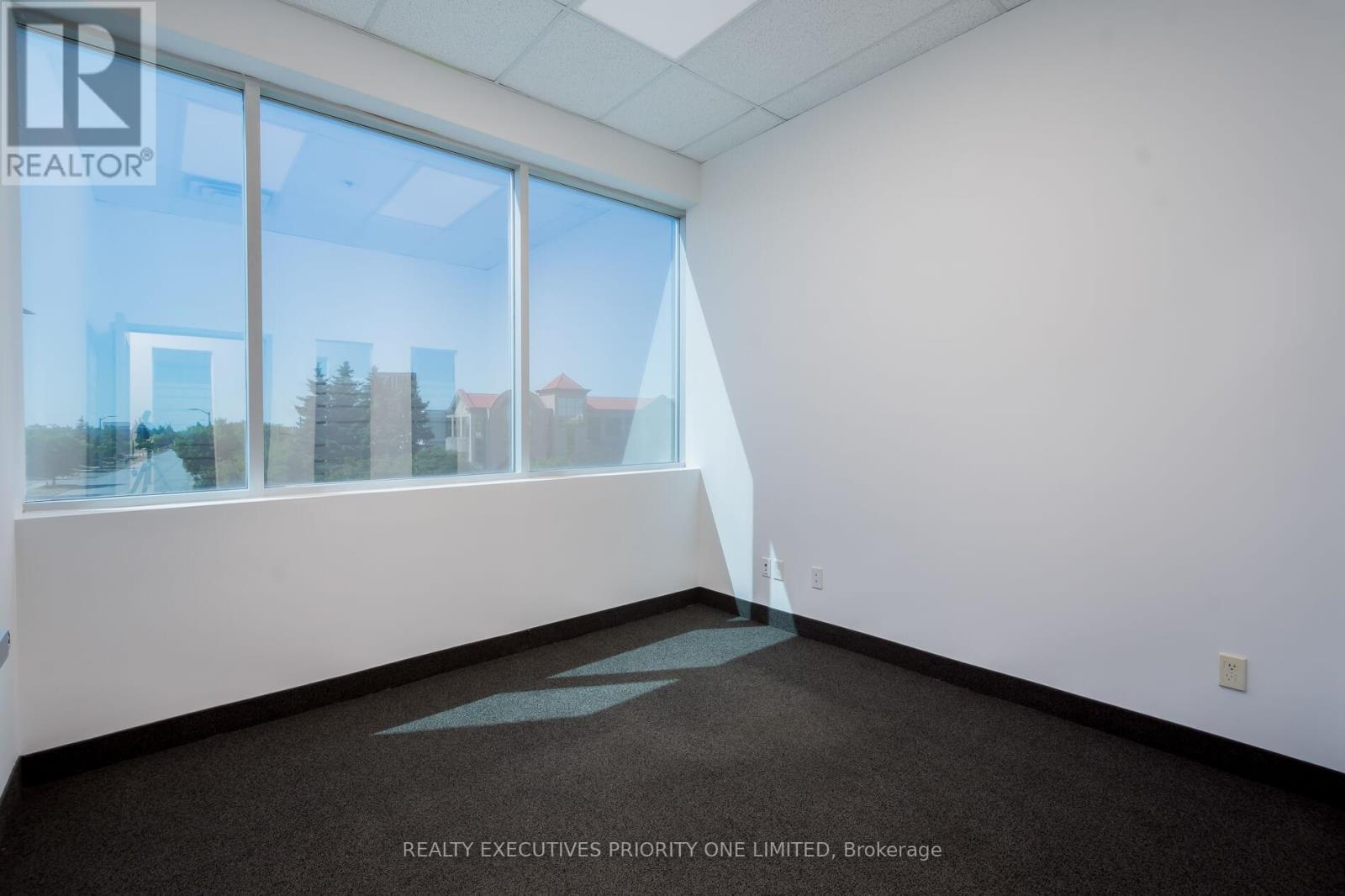 14 - 661 Chrislea Road, Vaughan, Ontario  L4L 0C4 - Photo 12 - N13169132