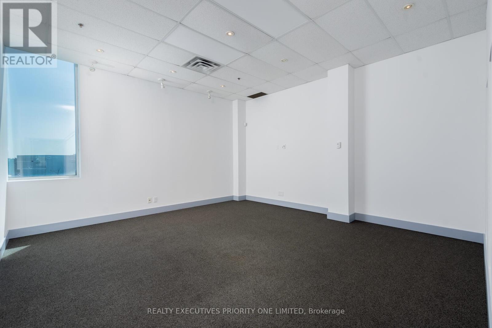 14 - 661 Chrislea Road, Vaughan, Ontario  L4L 0C4 - Photo 9 - N13169132