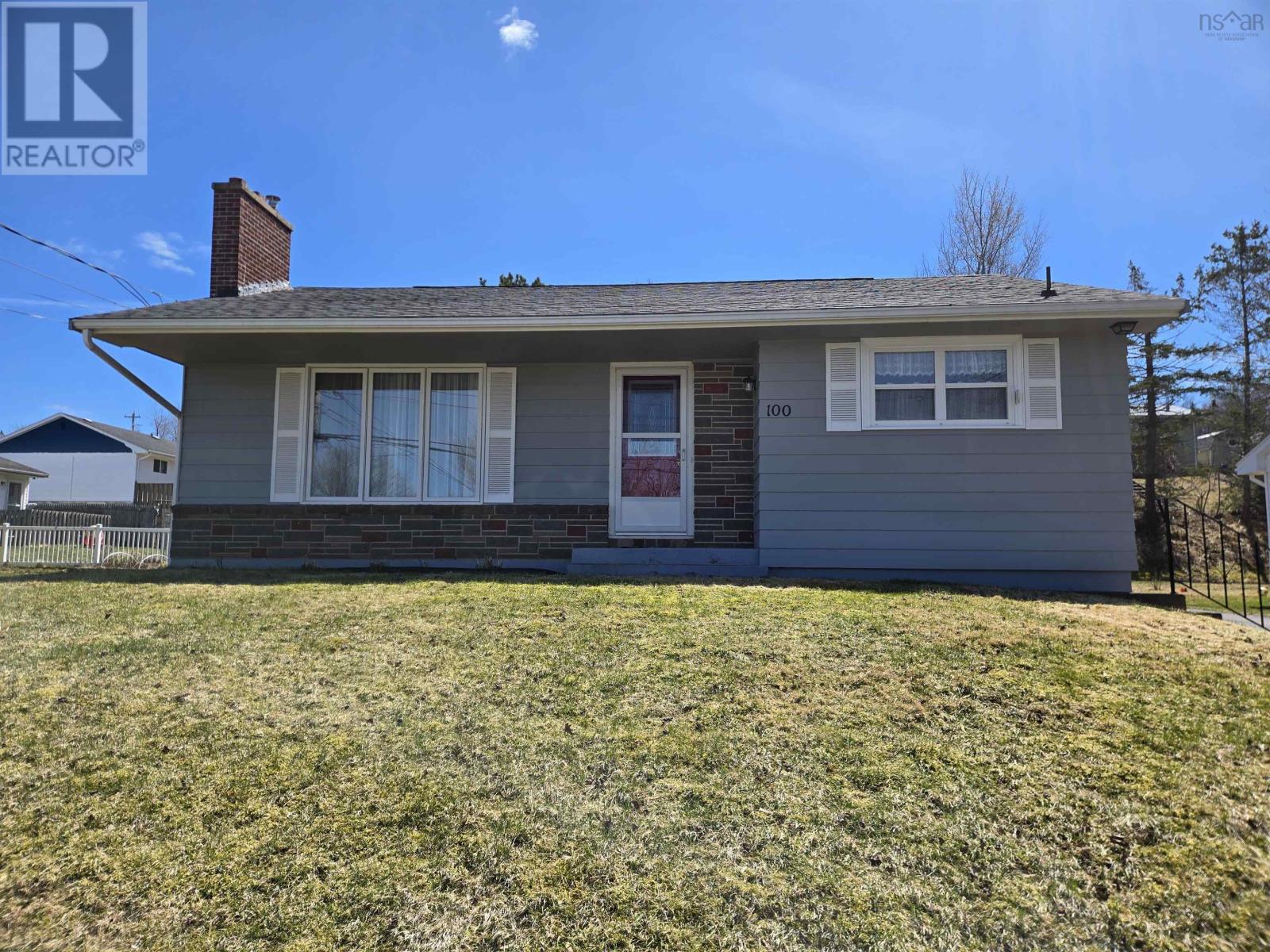 100 Higgins Street, Truro, Nova Scotia B2N 2L7 - Photo 2 - 202603648