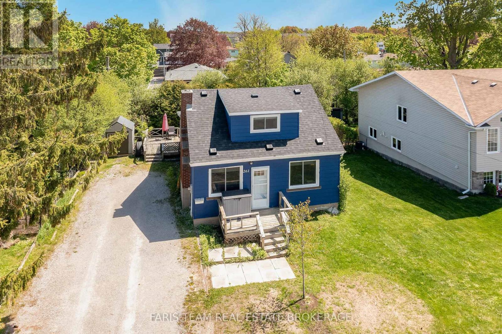 261 JAMES STREET E, Orillia, Ontario