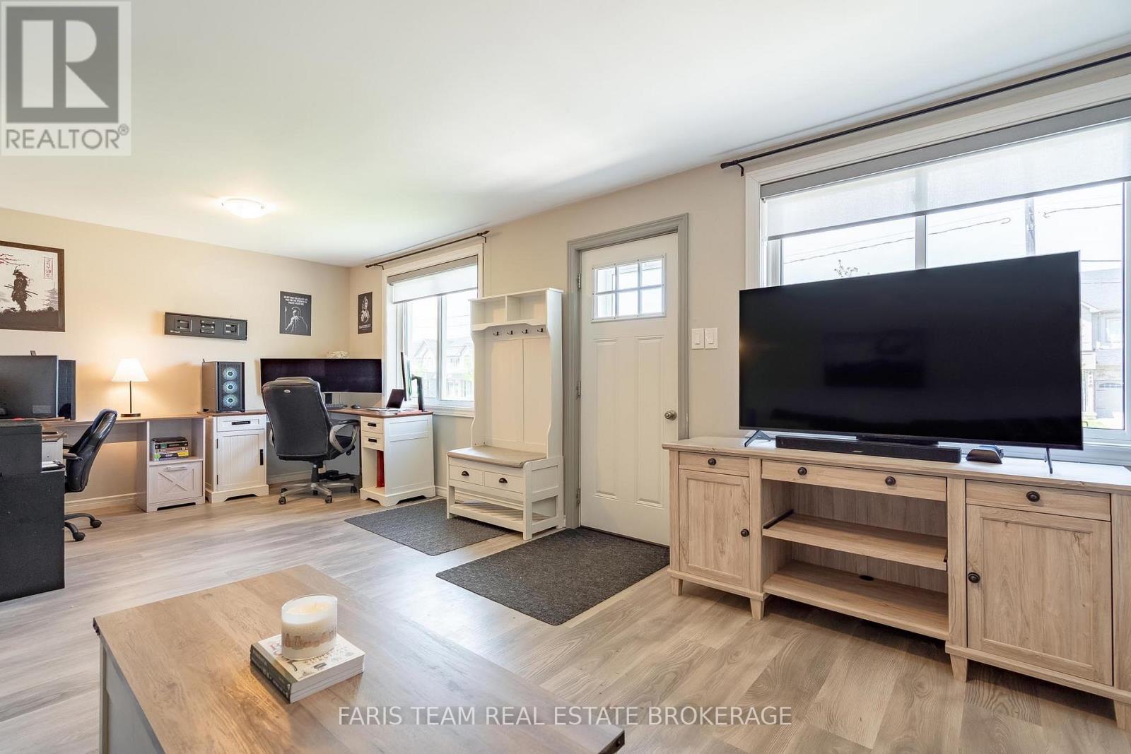 261 James Street E, Orillia, Ontario  L3V 1M3 - Photo 13 - S13169032