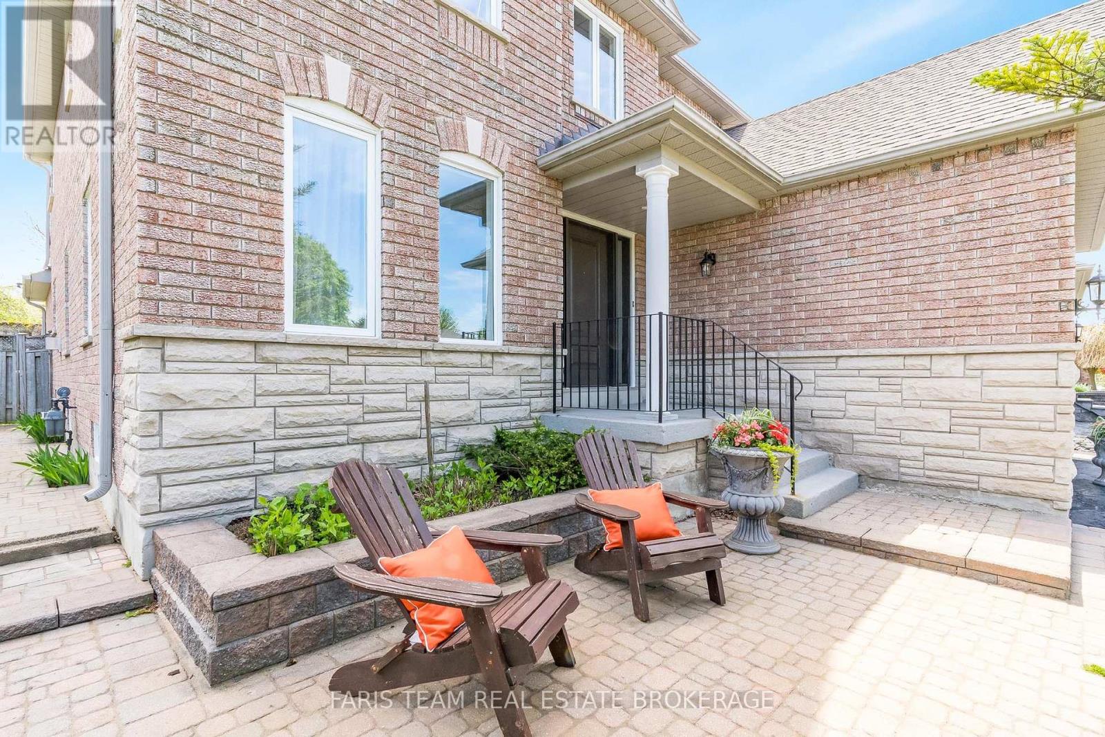 23 Bluewater Trail, Barrie (Bayshore), Ontario  L4N 0G8 - Photo 3 - S13169142
